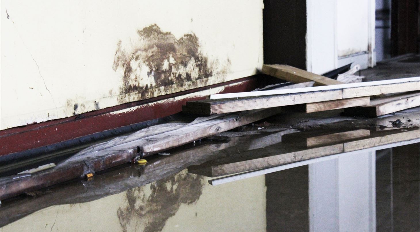 Oversv�mmet k�lderrum